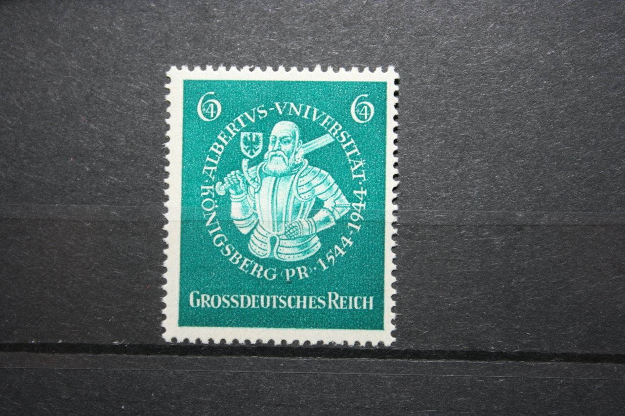Dui 1944 896