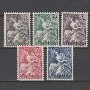Nederland 1946 449-453 Nationale Hulpzegels