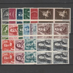 Nederland 1943 405-421 Germaanse symbolen en Zeehelden in blok van 4